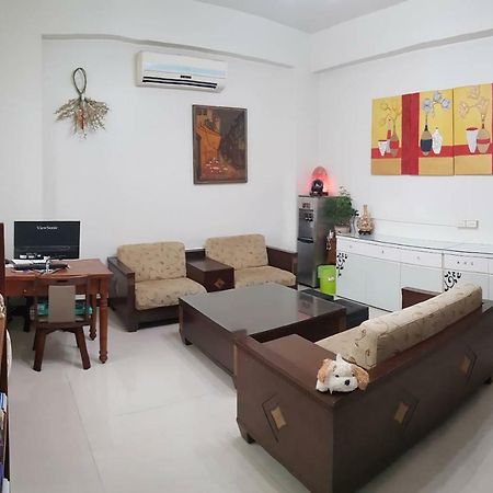 Leisure Homestay Хуалянь Экстерьер фото
